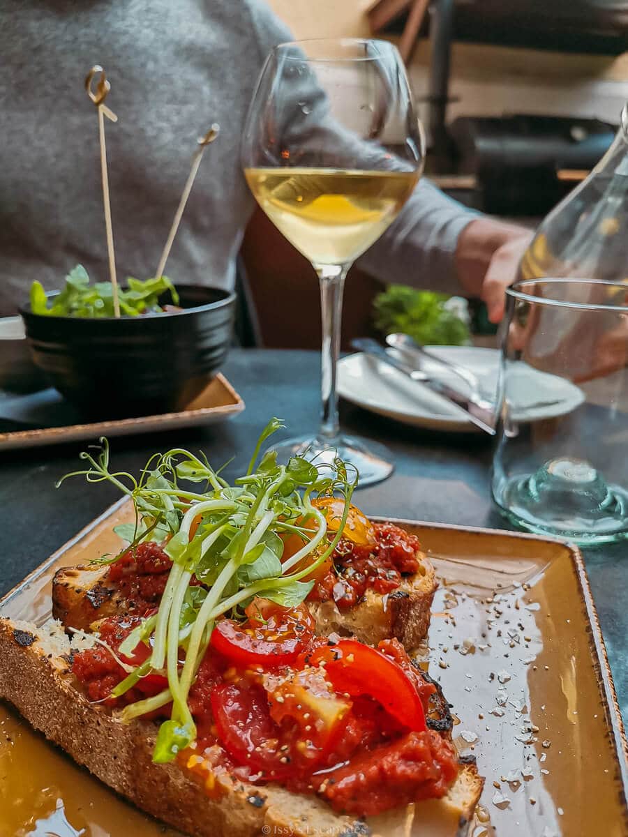 where to eat in connemara - bruschetta and white wine at lamplight wine bar