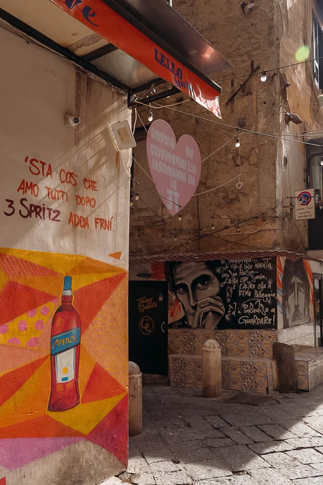 street art in spanish quarter naples